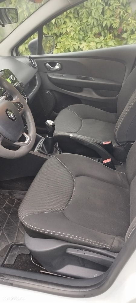 Renault Clio - 9