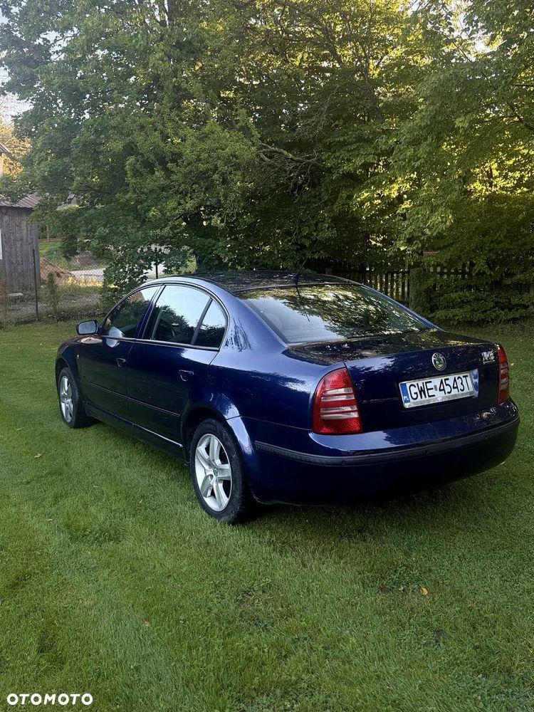 Skoda Superb 2.0 TDI DPF Classic - 1