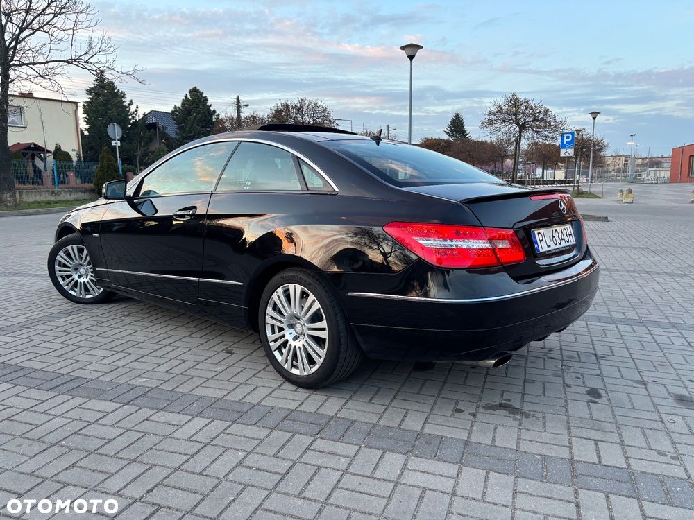 Mercedes-Benz Klasa E 250 CGI BlueEFFICIENCY Automatik Avantgarde - 5