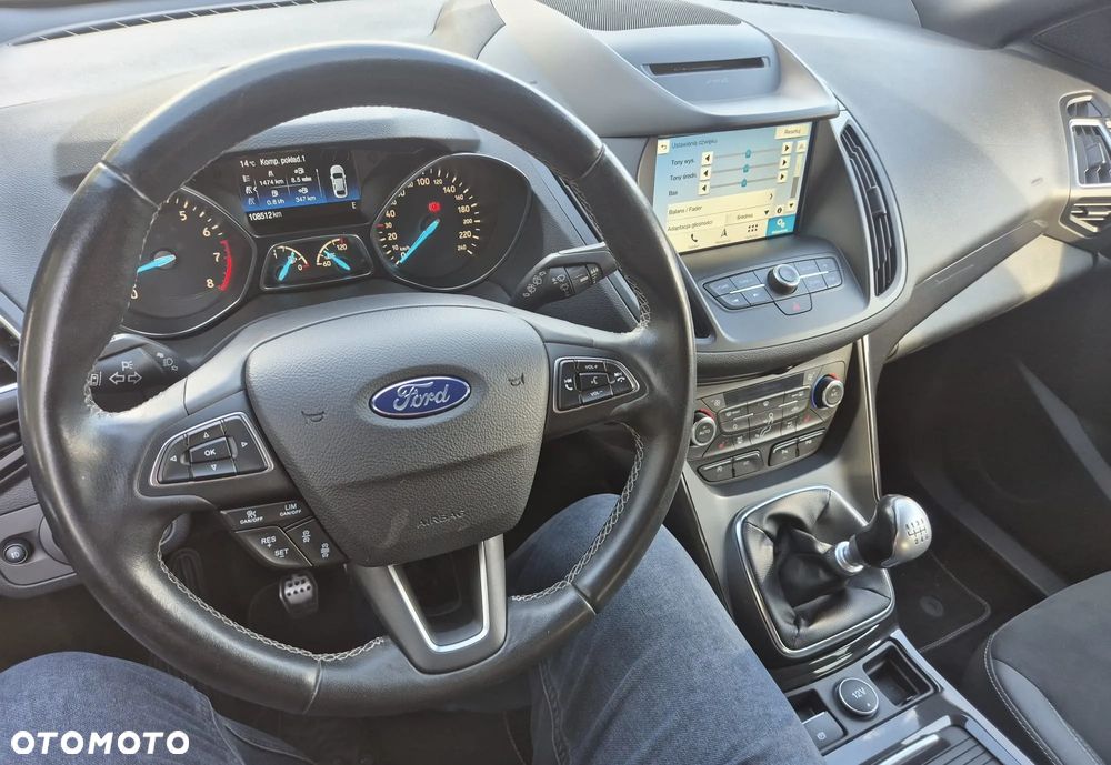Ford Kuga 1.5 EcoBoost 2x4 ST-Line - 21