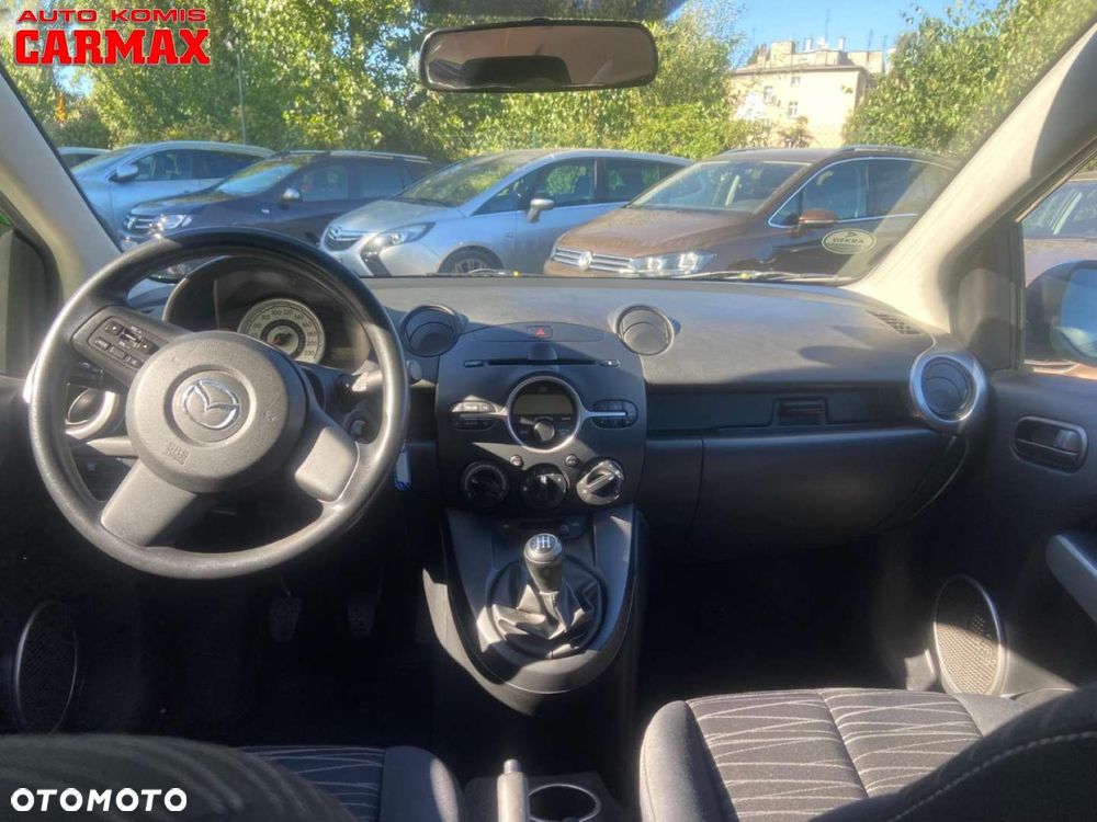 Mazda 2 - 12