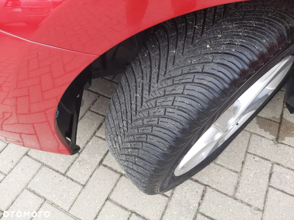 Toyota Auris 1.33 Dual-VVT-i - 29