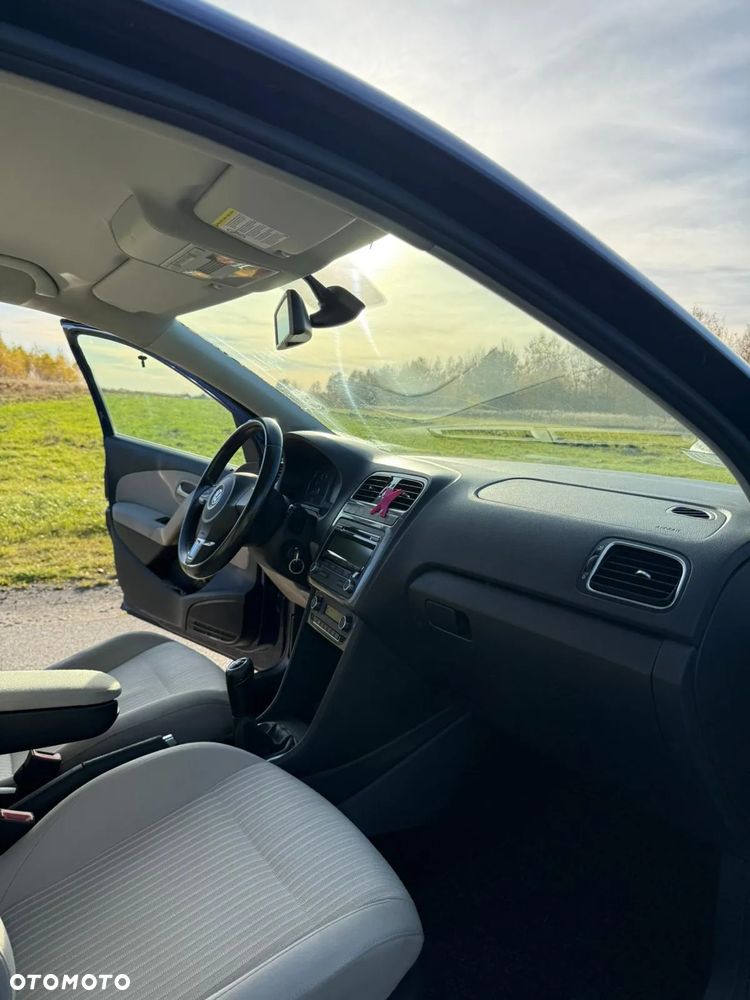 Volkswagen Polo 1.4 16V Highline - 13