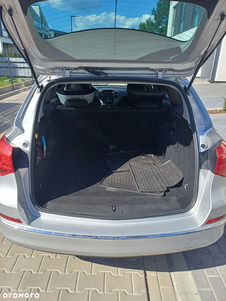 Opel Astra 1.4 T Enjoy - 11