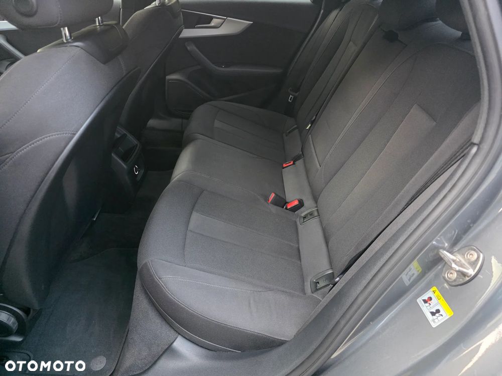 Audi A4 Limousine 2.0 TDI S tronic - 7