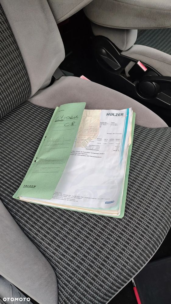 Citroën C8 2.0 16V Confort - 37