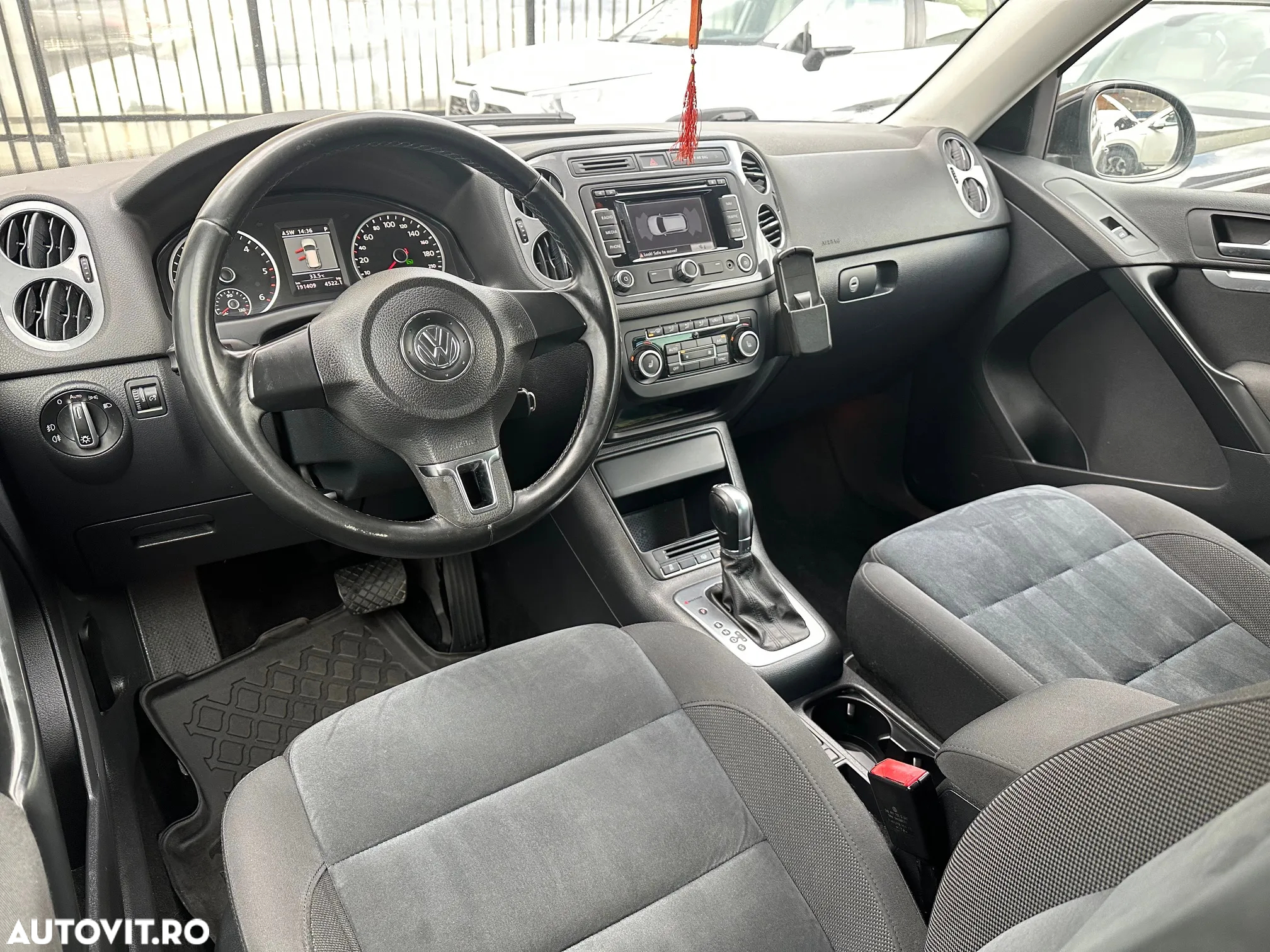 Volkswagen Tiguan - 23