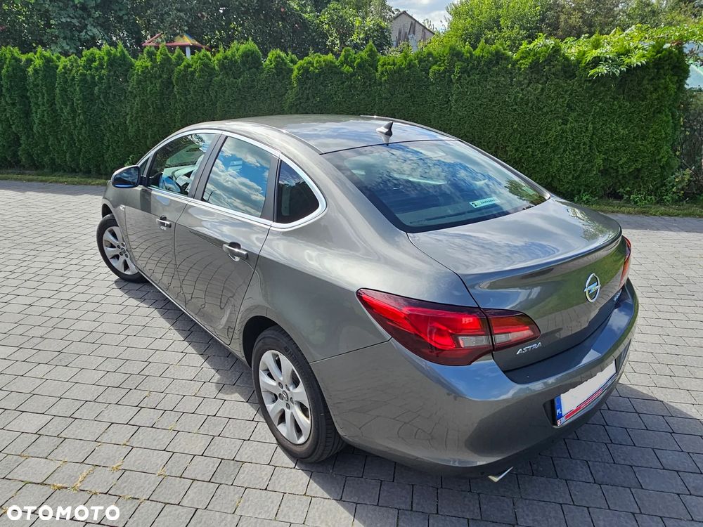 Opel Astra 1.4 T EU6 - 2