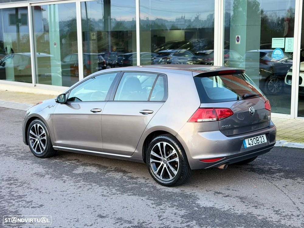 VW Golf 1.6 TDi Confortline - 12