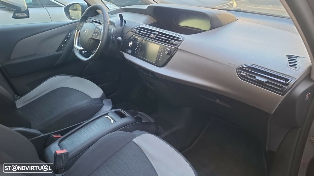 Citroën C4 Picasso 1.6 HDi Attraction ETG6 - 10