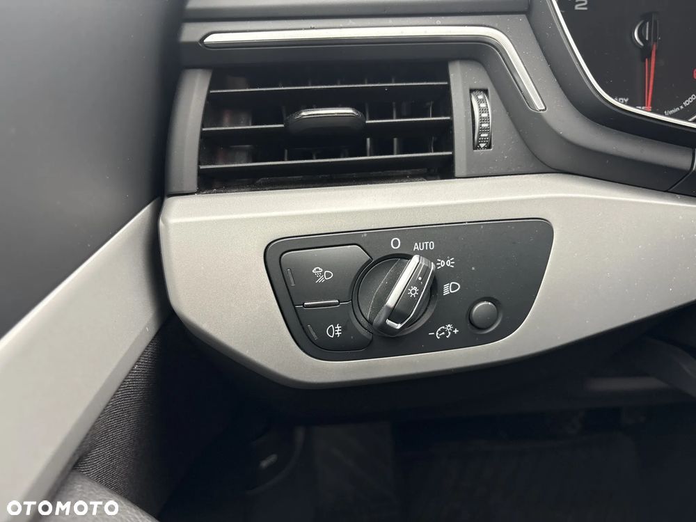 Audi A4 Avant 35 TDI mHEV S tronic - 26