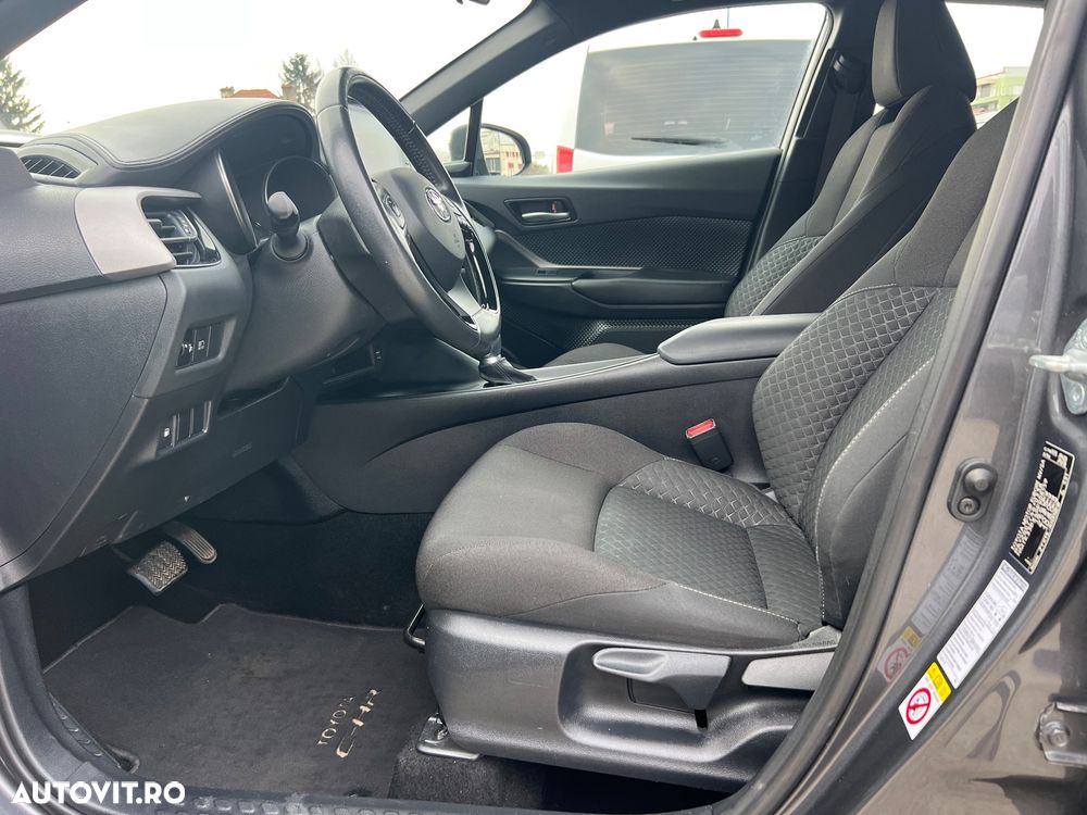 Toyota C-HR - 6