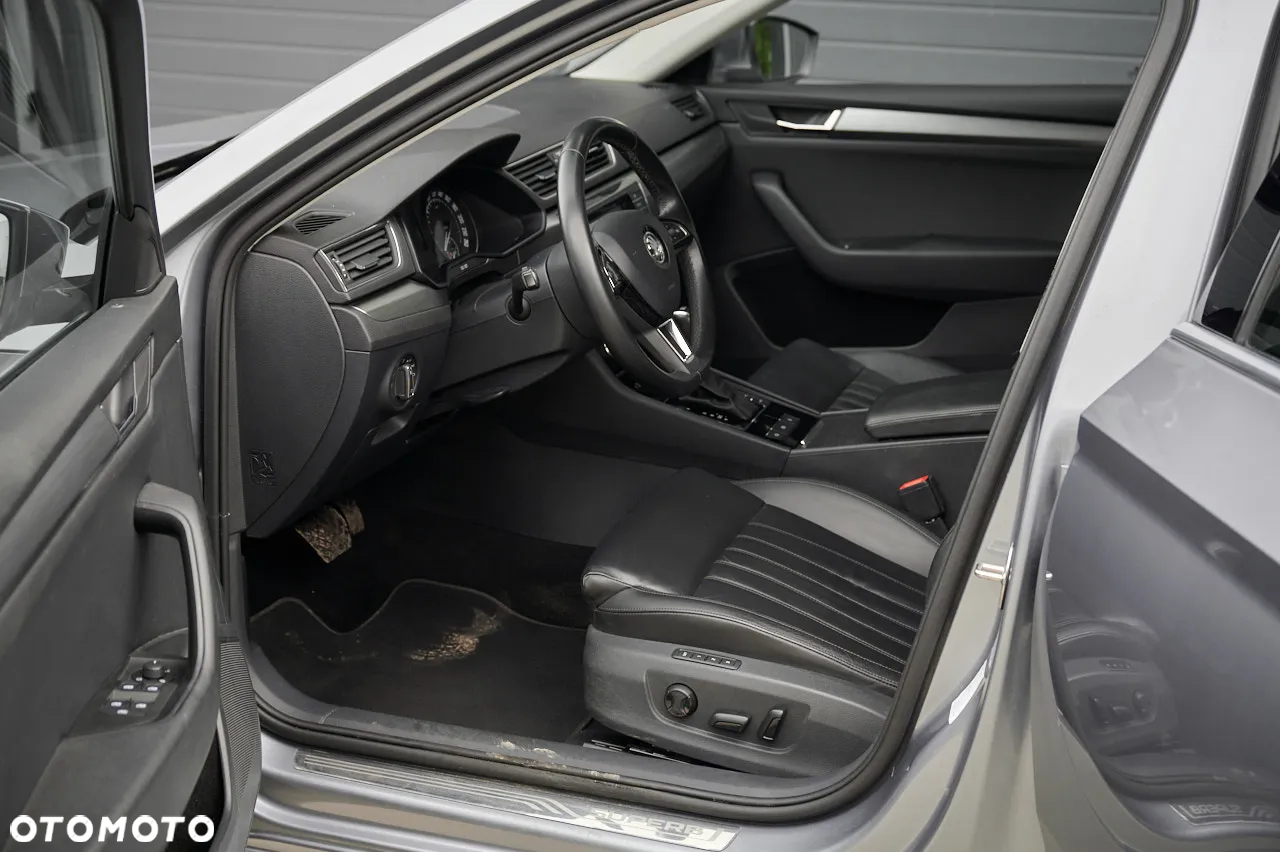 Skoda Superb 2.0 TDI DSG Premium Edition - 12