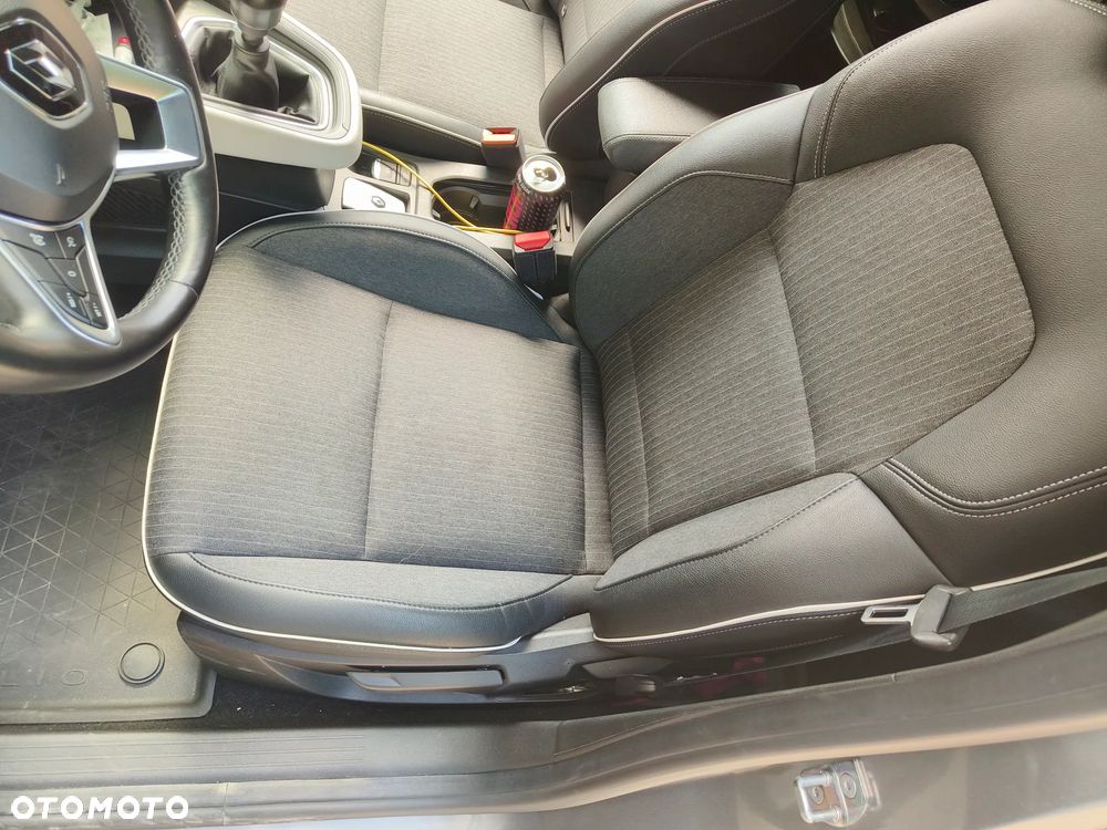Renault Clio 1.0 TCe Techno - 8