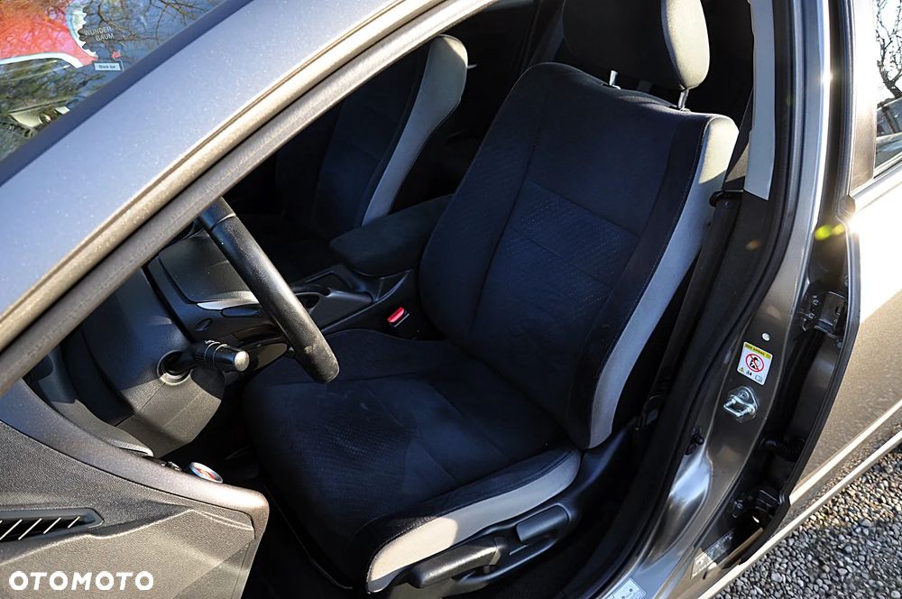 Honda Civic 1.8 Executive - 15