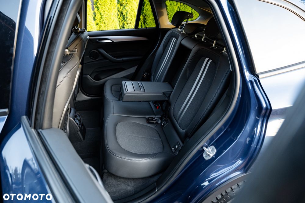 BMW X1 xDrive20i Sport - 20