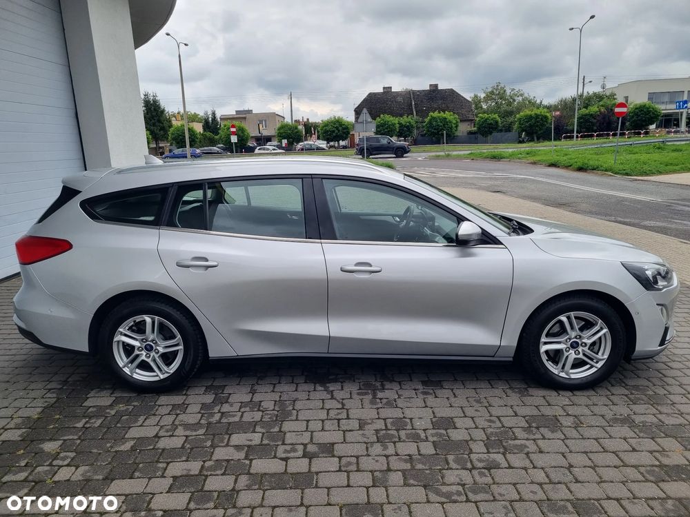 Ford Focus 1.0 EcoBoost Titanium - 37
