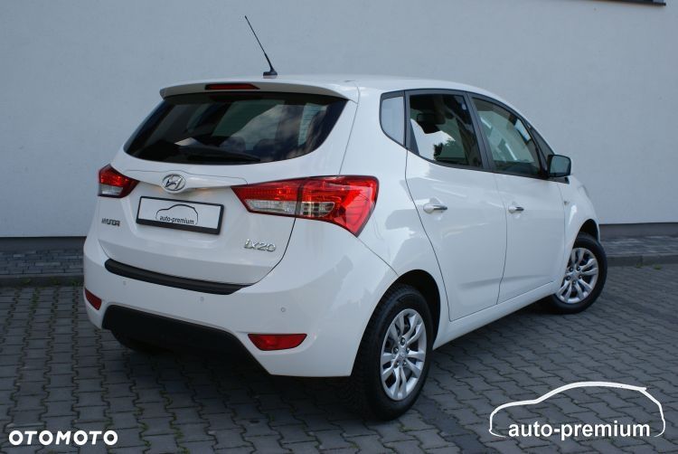 Hyundai ix20 1.4 Premium blue - 31