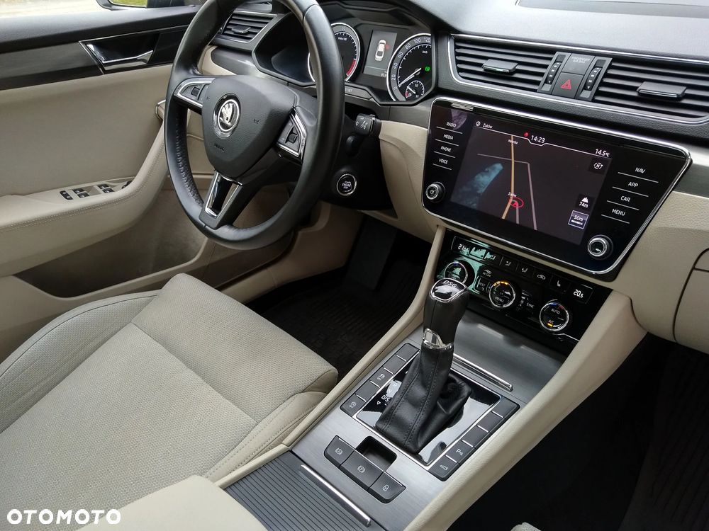 Skoda Superb 2.0 TDI SCR Style DSG - 7