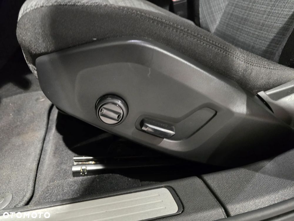 Volvo V60 B4 D Core - 17