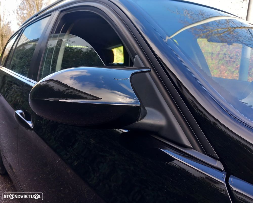 BMW 318 d Navigation Sport - 31