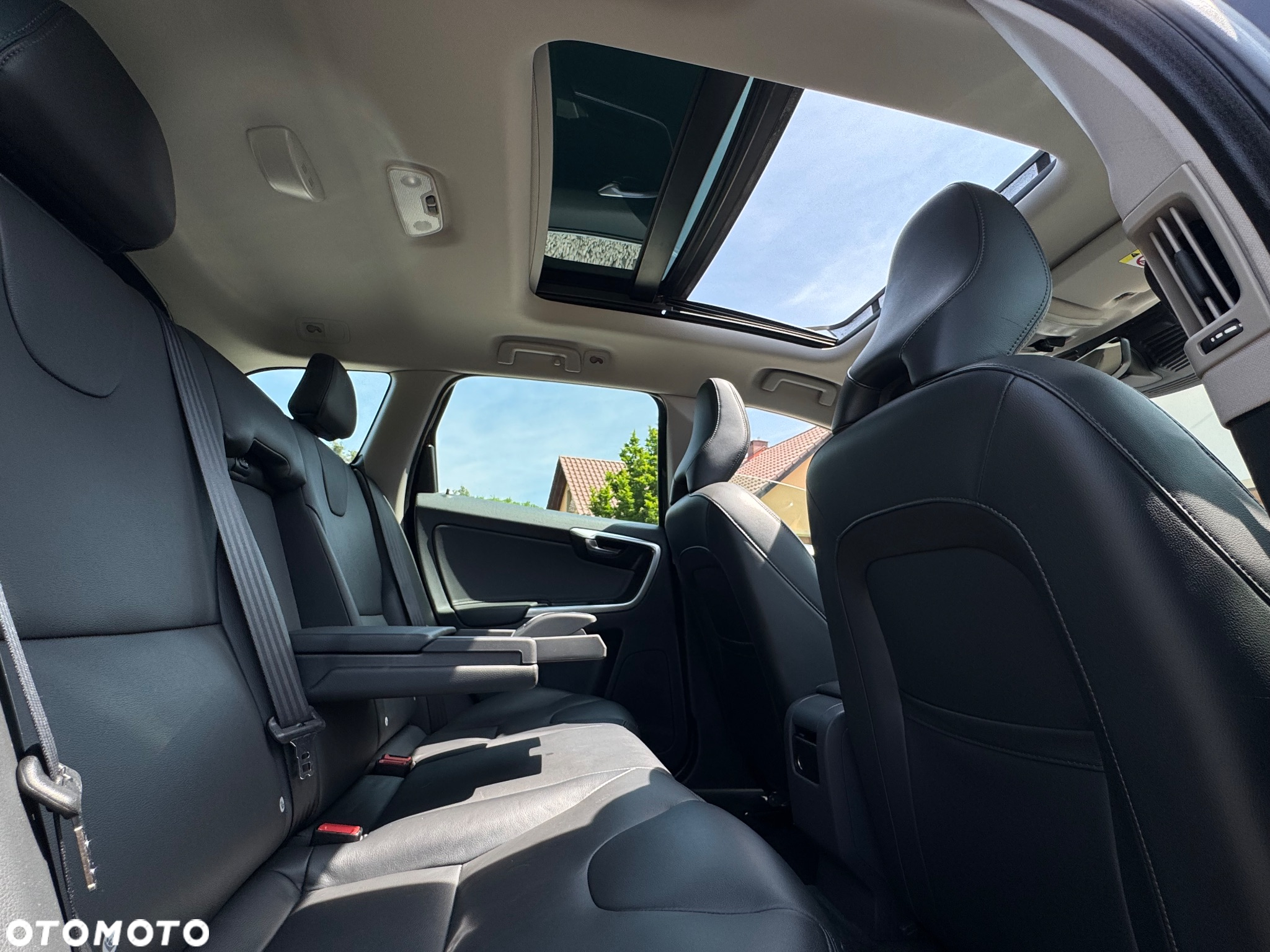 Volvo XC 60 D3 Geartronic Summum - 16