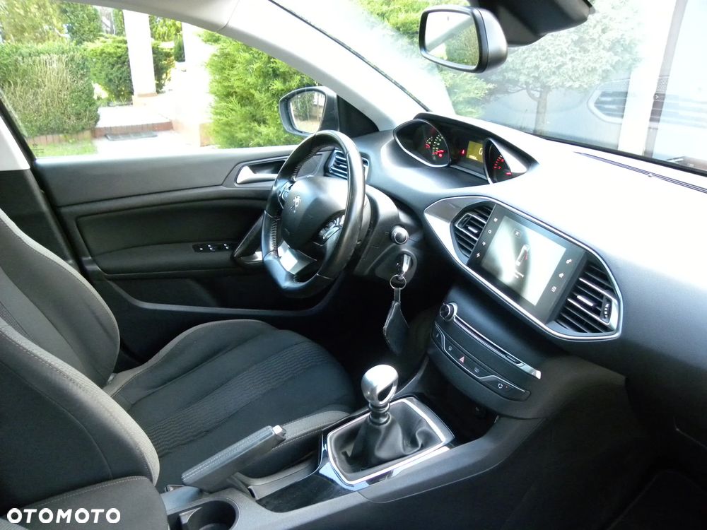 Peugeot 308 PureTech 130 Stop & Start Style - 15