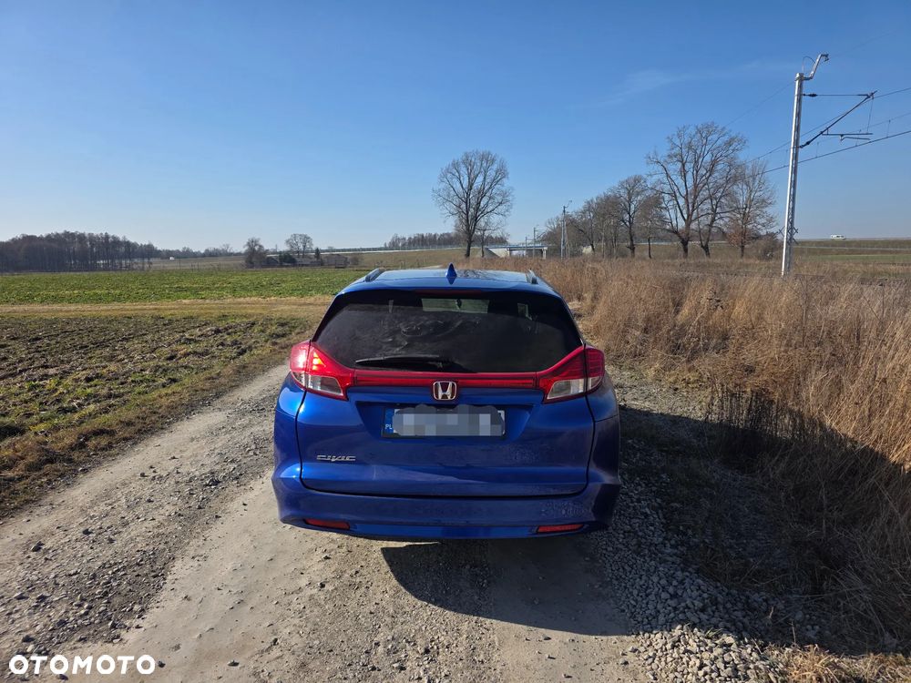 Honda Civic 1.8 Elegance (Honda Connect+) - 4