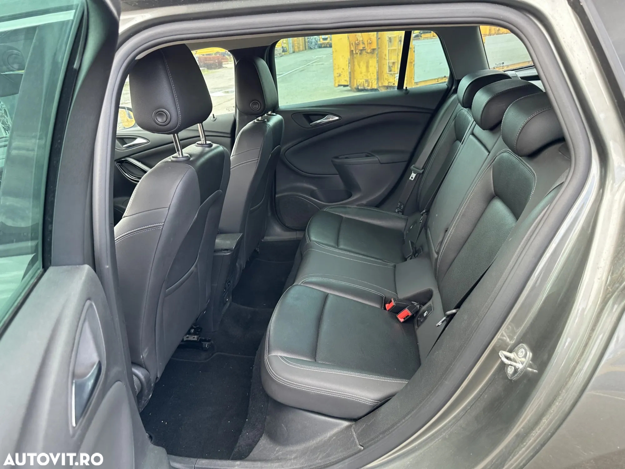Opel Astra 1.6 D (CDTI) Start/Stop Sports Tourer Innovation - 3