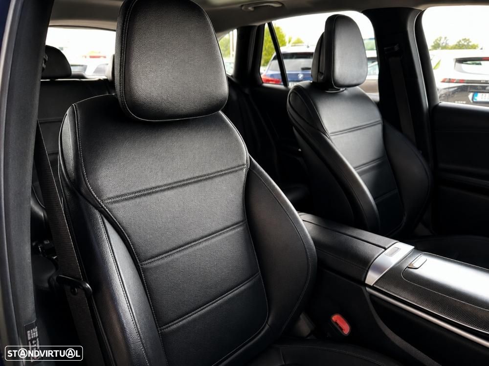 Mercedes-Benz GLC 300 e 4Matic 9G-TRONIC Avantgarde Advanced - 56