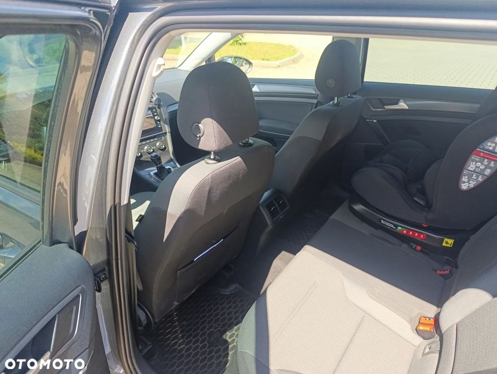 Volkswagen Golf 1.5 TSI BMT Comfortline - 14