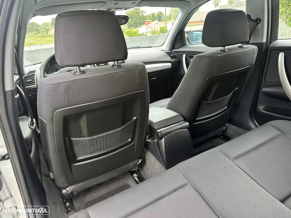 BMW 118 d Line Sport - 43
