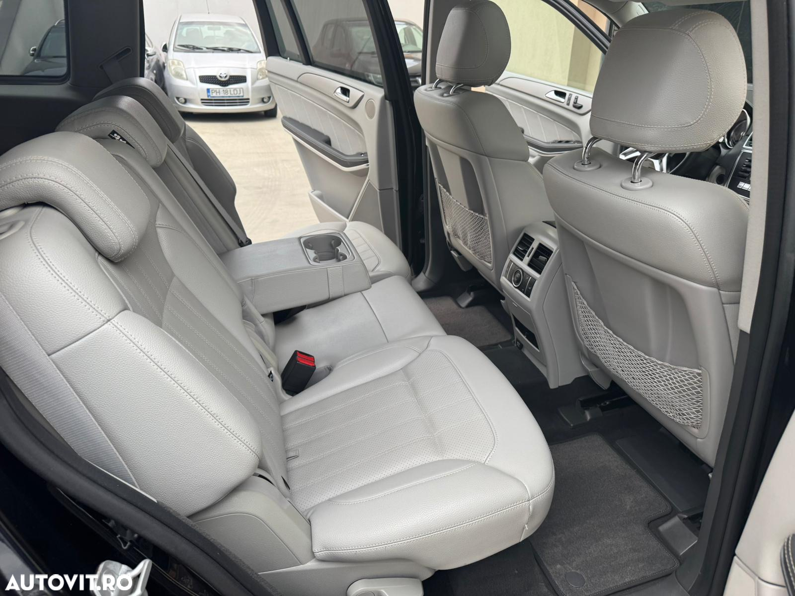 Mercedes-Benz GL 350 4MATIC BlueTec Aut. - 13