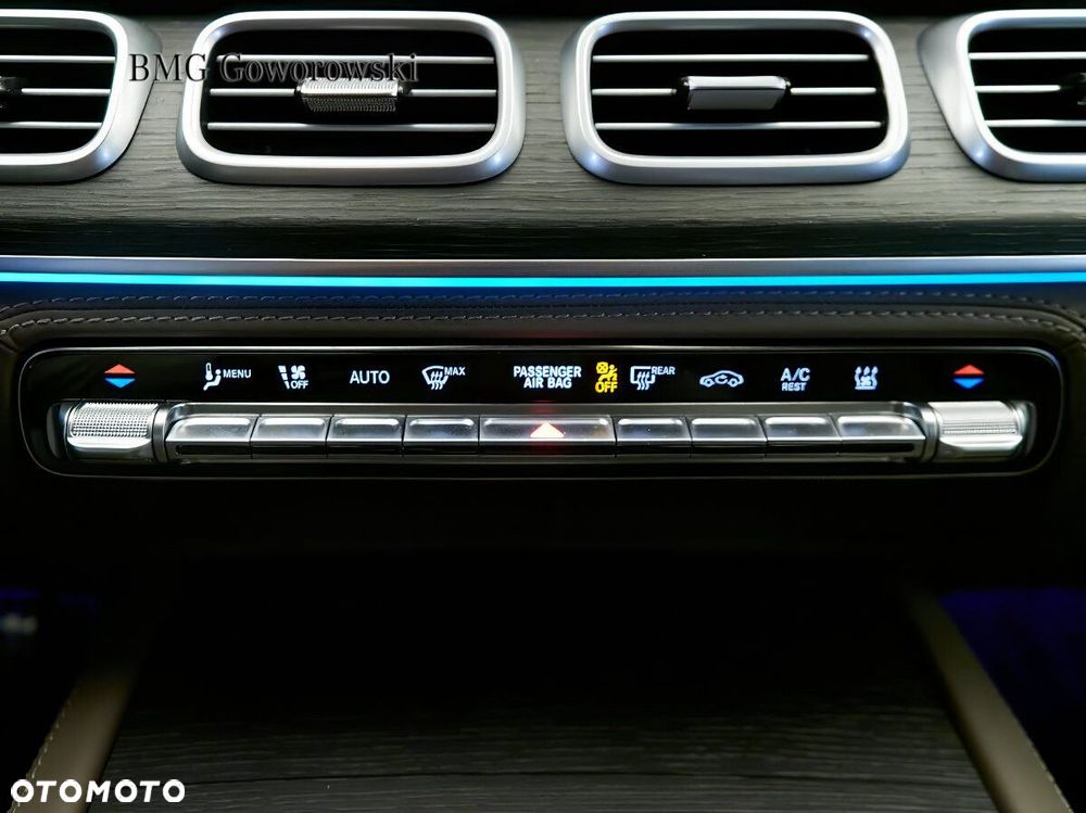 Mercedes-Benz GLS - 17