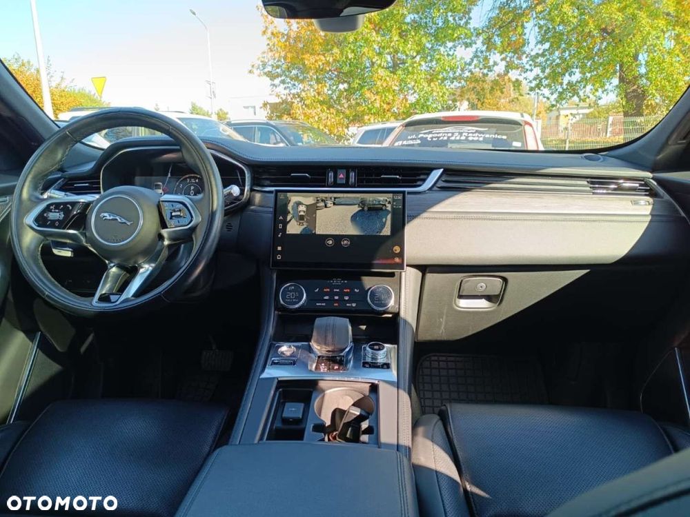 Jaguar F-Pace - 6