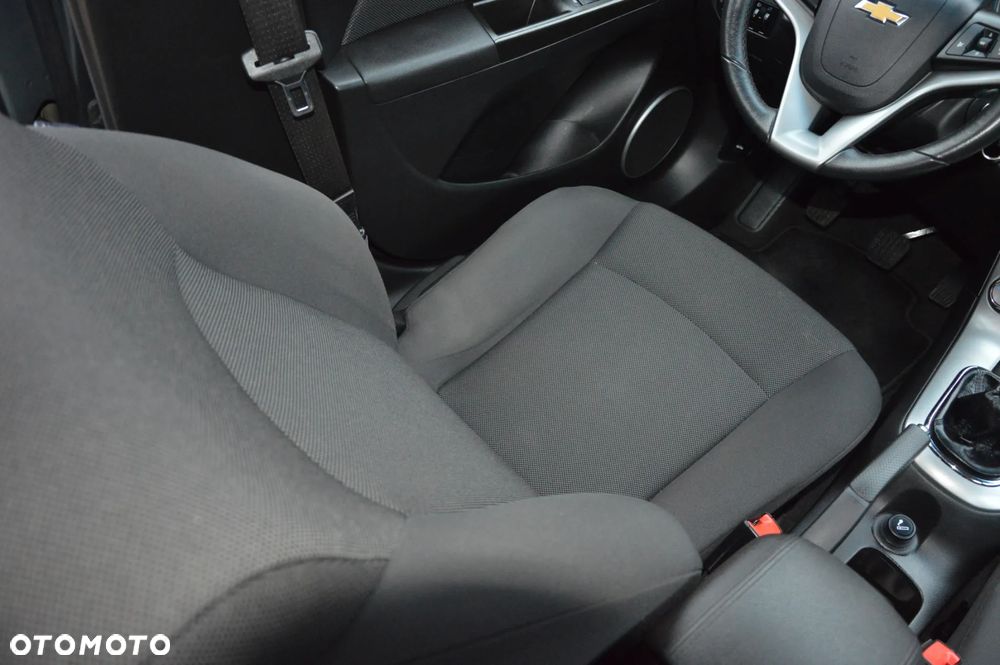 Chevrolet Cruze 1.8 LT+ - 14