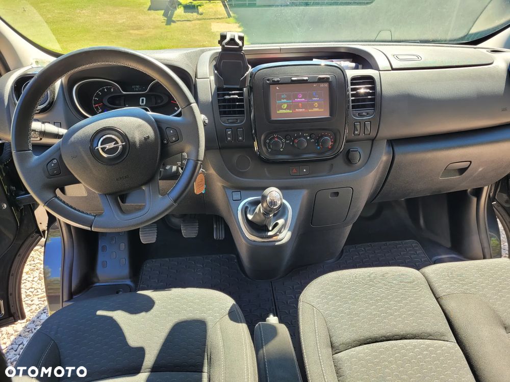 Opel Vivaro - 15