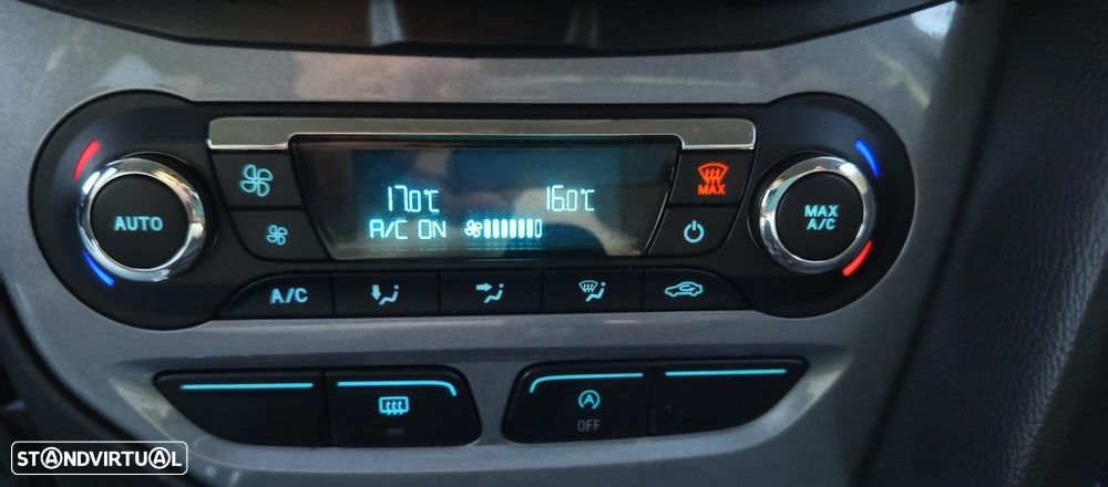 Ford Focus SW 1.6 TDCi Titanium - 18