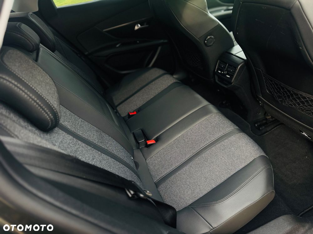 Peugeot 3008 1.5 BlueHDi Allure Pack S&S EAT8 - 15