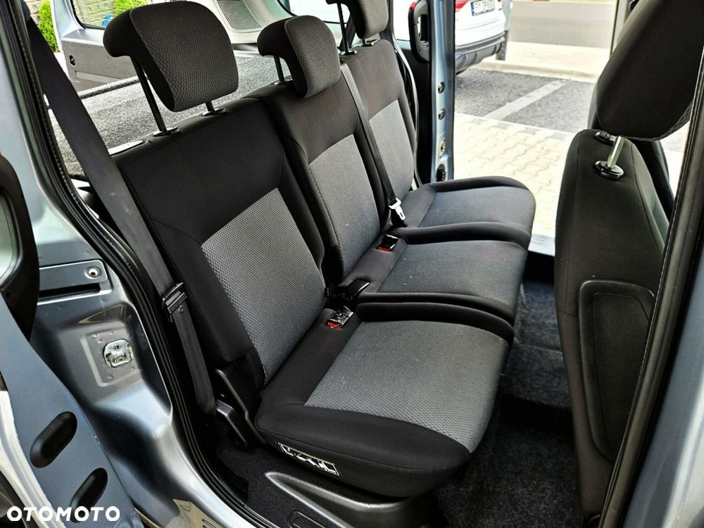 Fiat Doblo 2.0 Multijet 16V Emotion - 25