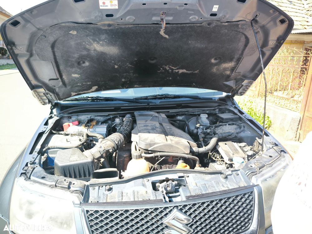 Suzuki Grand Vitara 1.9 DDIS JLX-ES - 13