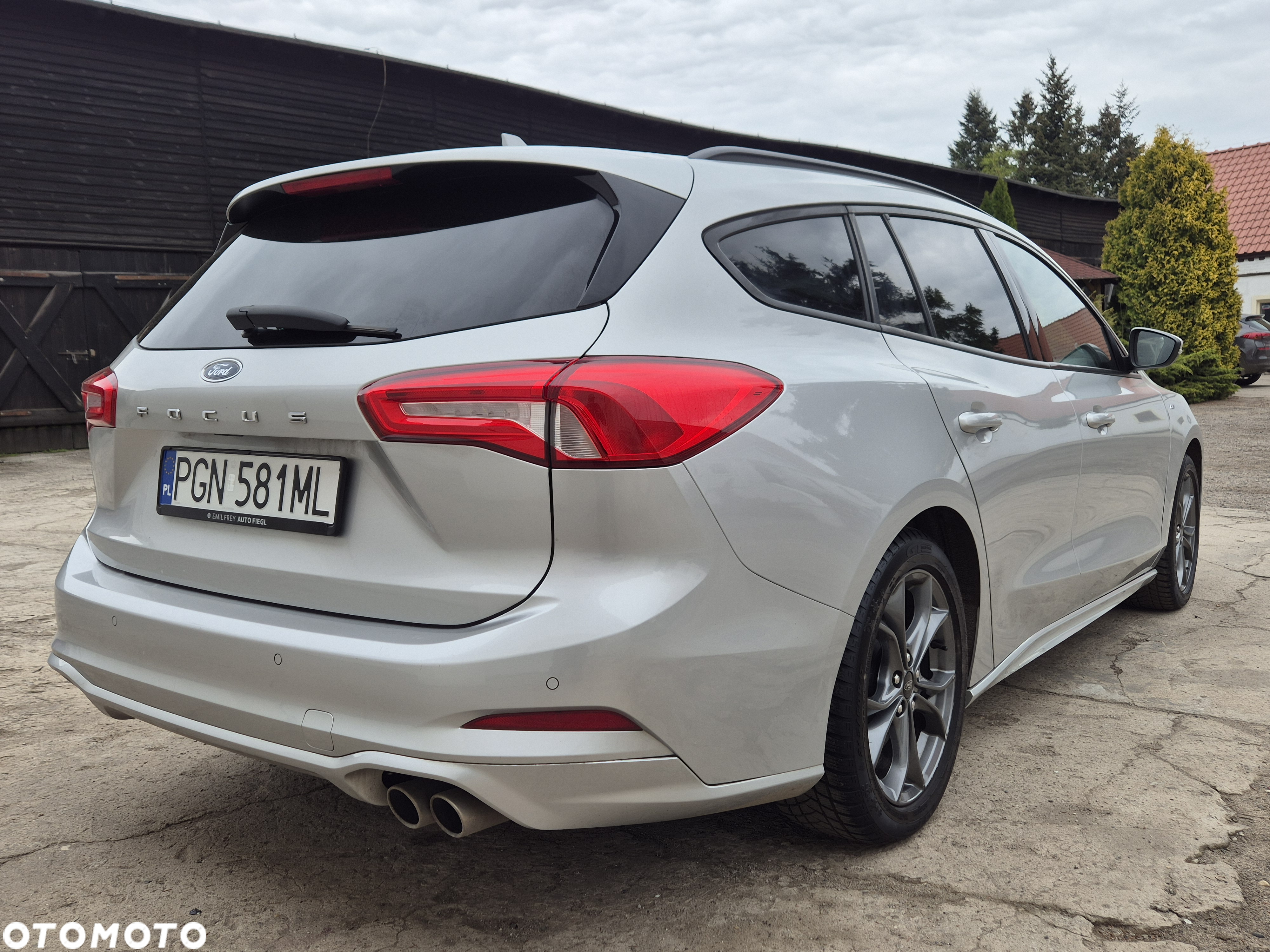 Ford Focus Turnier 1.5 TDCi DPF Start-Stopp-System ST-Line - 21