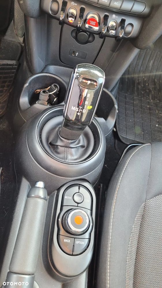 MINI Cooper Standard - 33