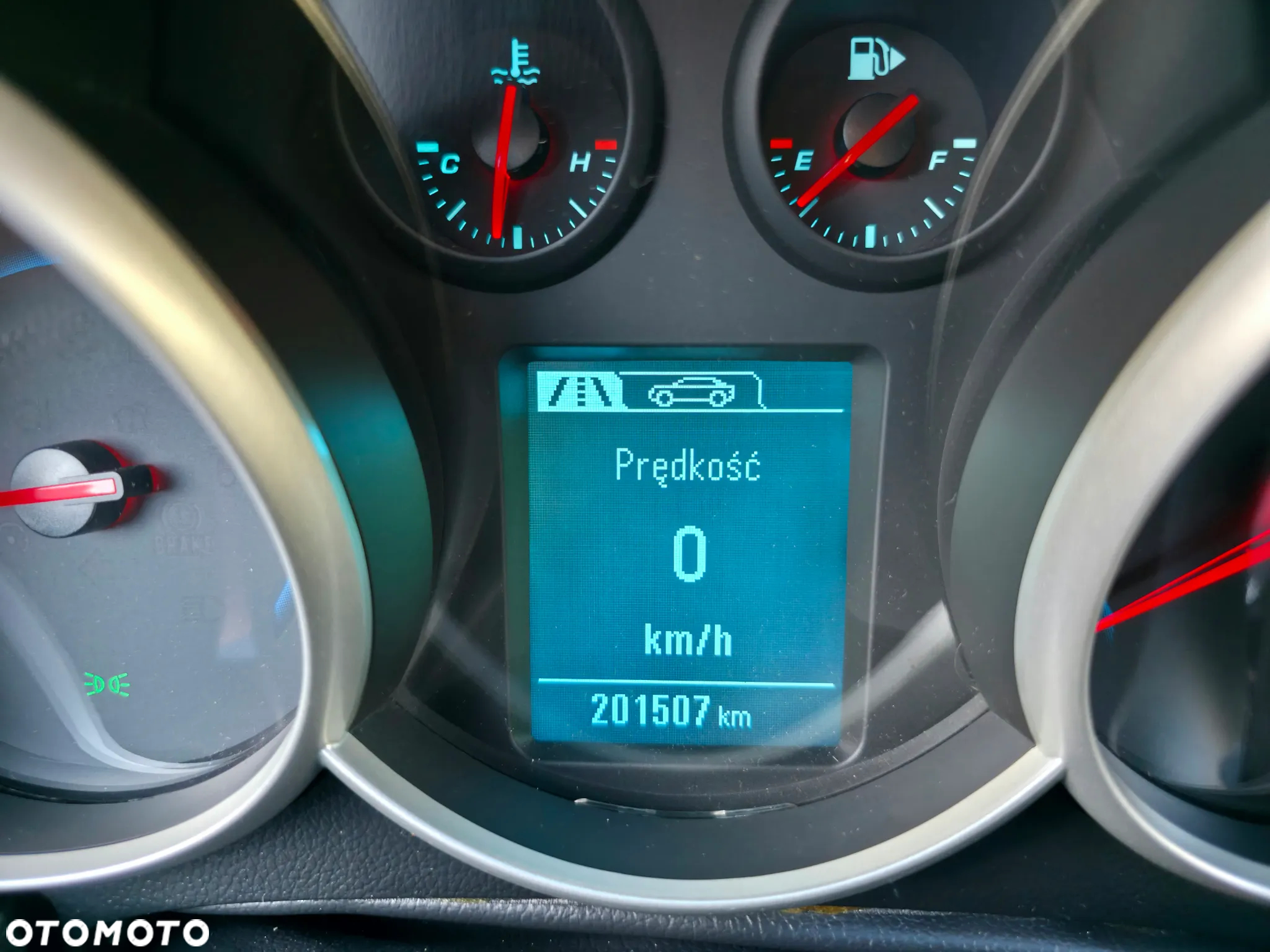 Chevrolet Cruze Station Wagon 1.8 LT - 30