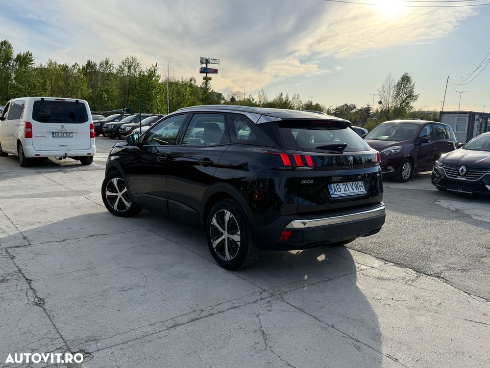 Peugeot 3008 1.2 PureTech Turbo S&S Allure - 4