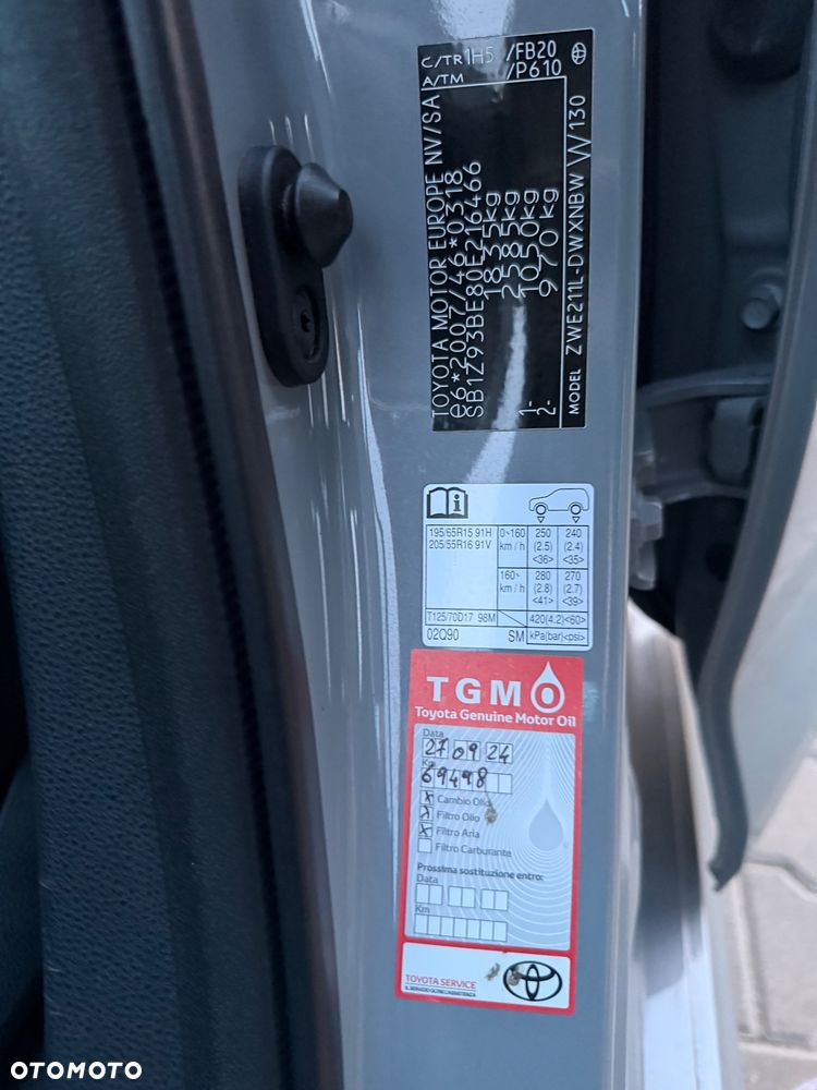 Toyota Corolla 1.8 Hybrid Comfort - 17
