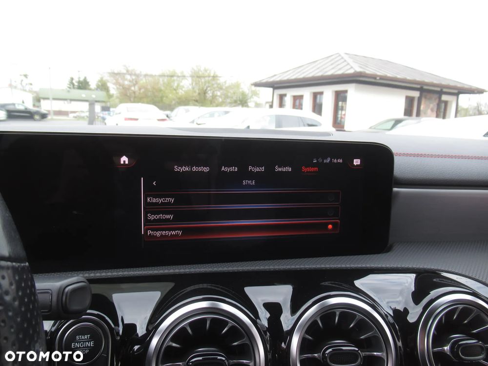 Mercedes-Benz CLA 200 AMG Line 7G-DCT - 32