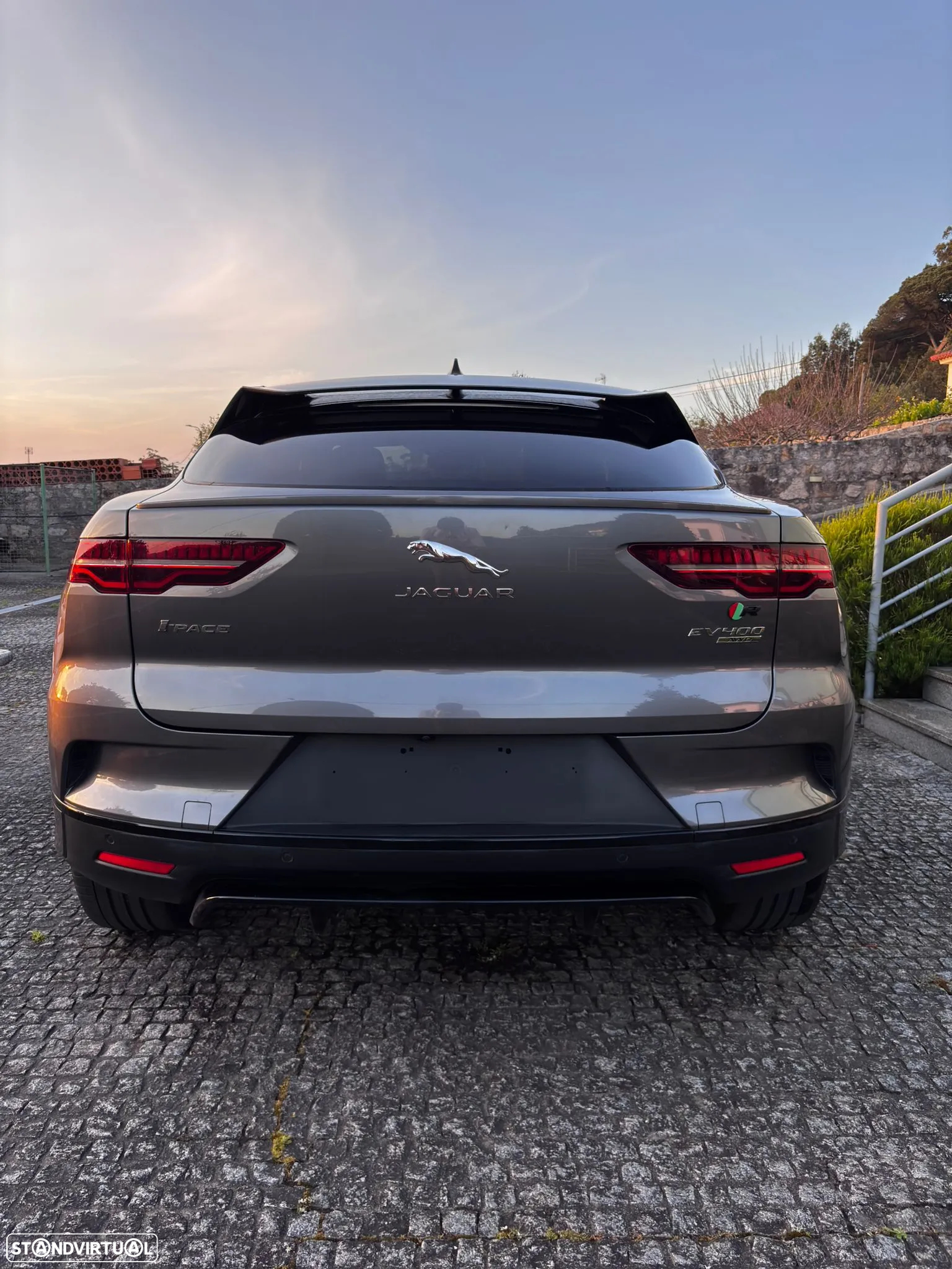 Jaguar I-Pace EV400 AWD R-DYNAMIC SE - 5