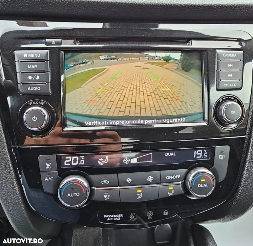 Nissan Qashqai 1.6L dCi Start/Stop 4X4-i N-Connecta - 18