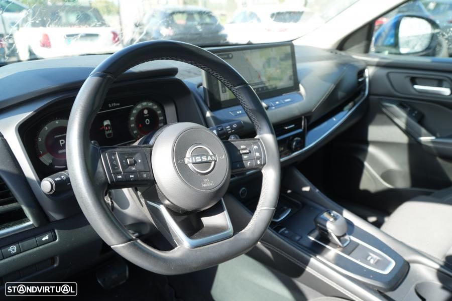 Nissan Qashqai 1.3 DIG-T N-Connecta Xtronic - 9